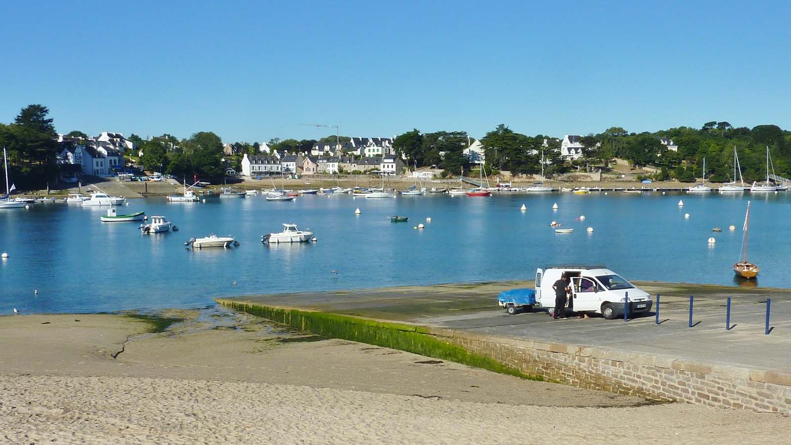 Vue du Port de Sainte Marine