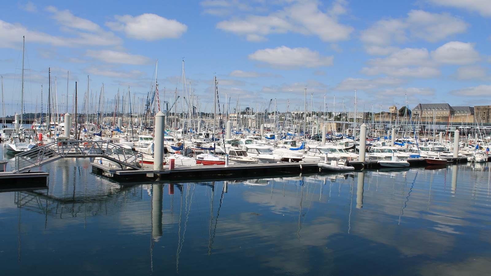 Vue du Marina du Château