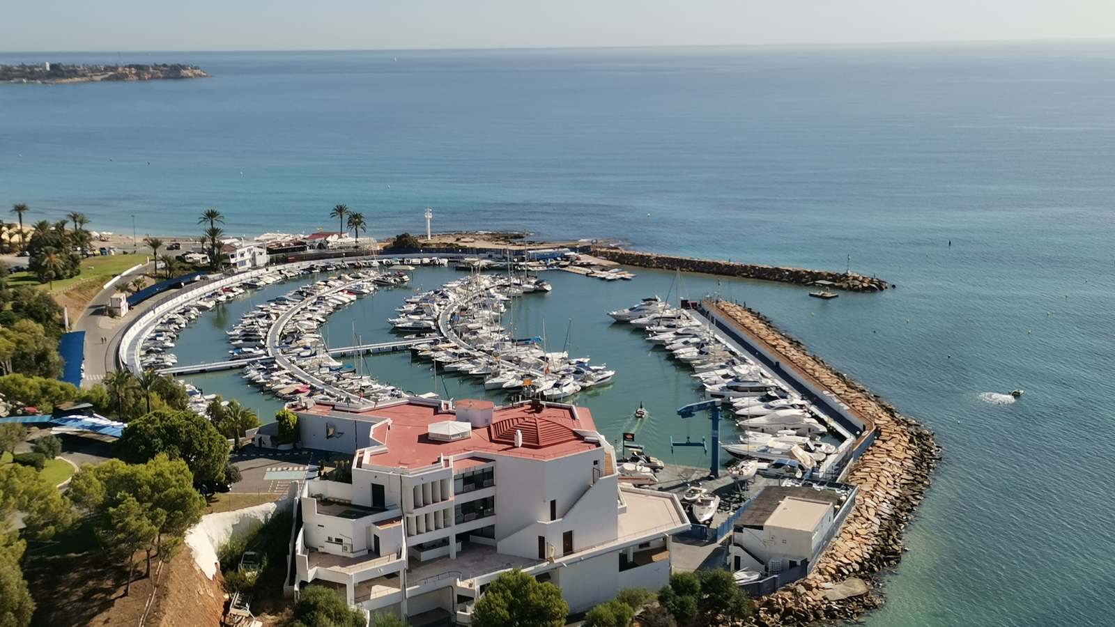 Vista de Puerto Deportivo de Campoamor