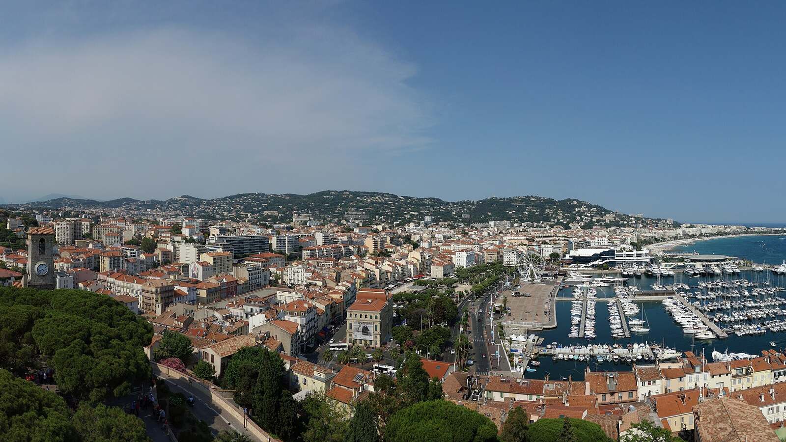 Vue du Vieux-Port de Cannes