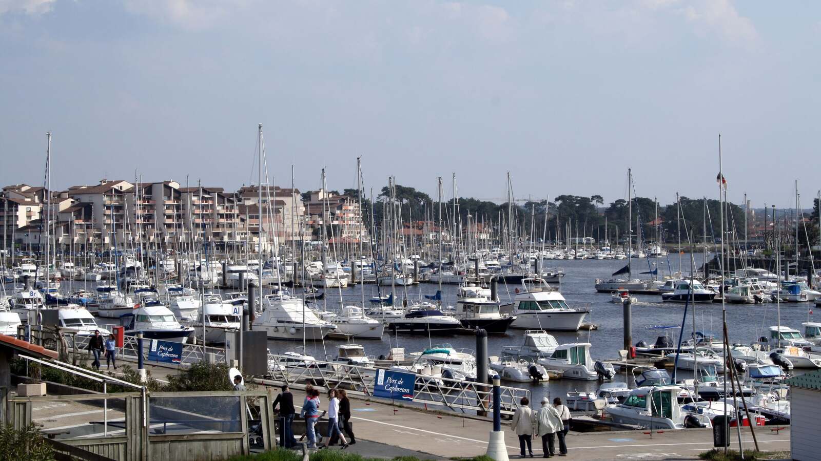 Vue du Port de Capbreton