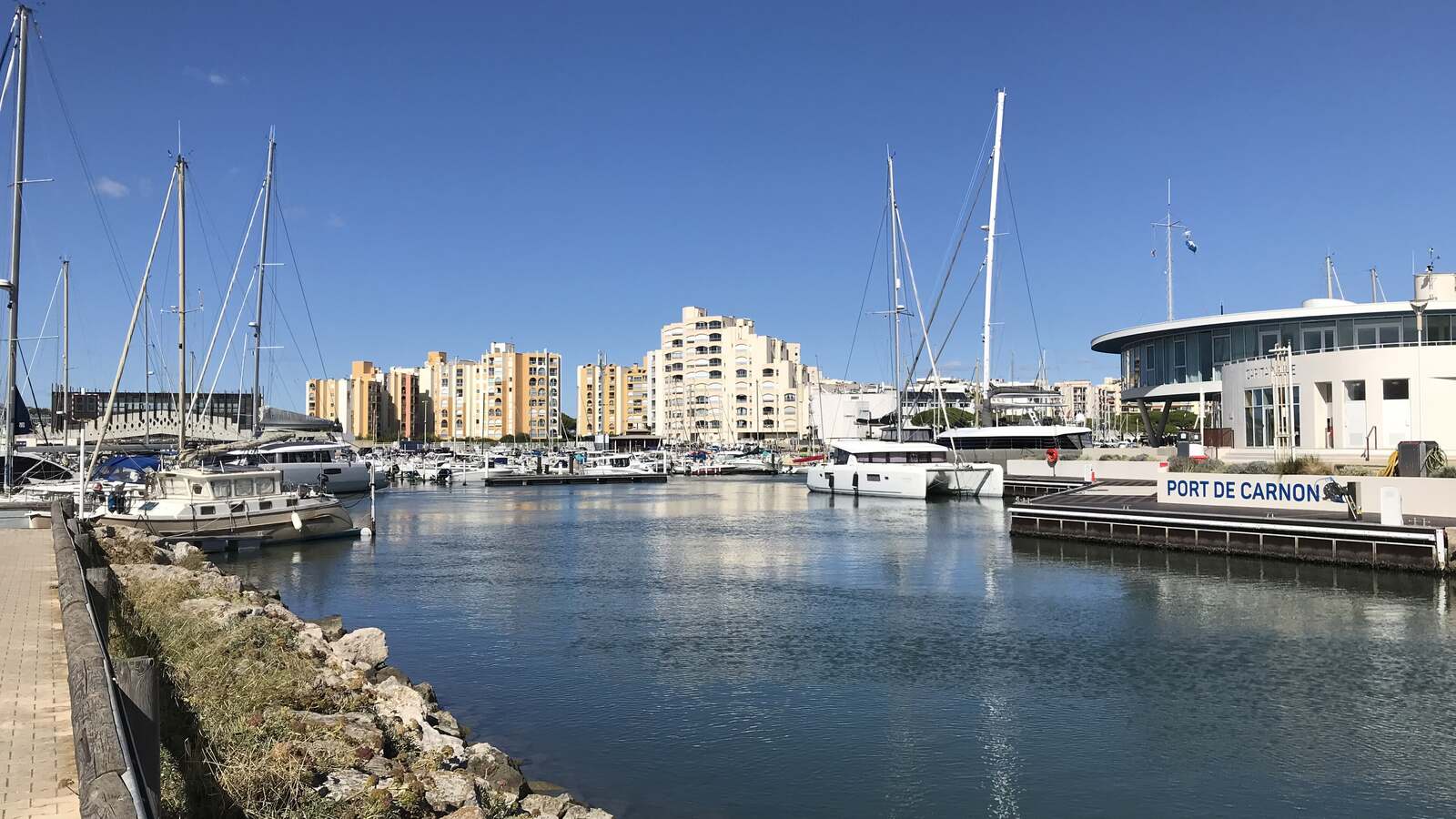 Vue du Port de Carnon