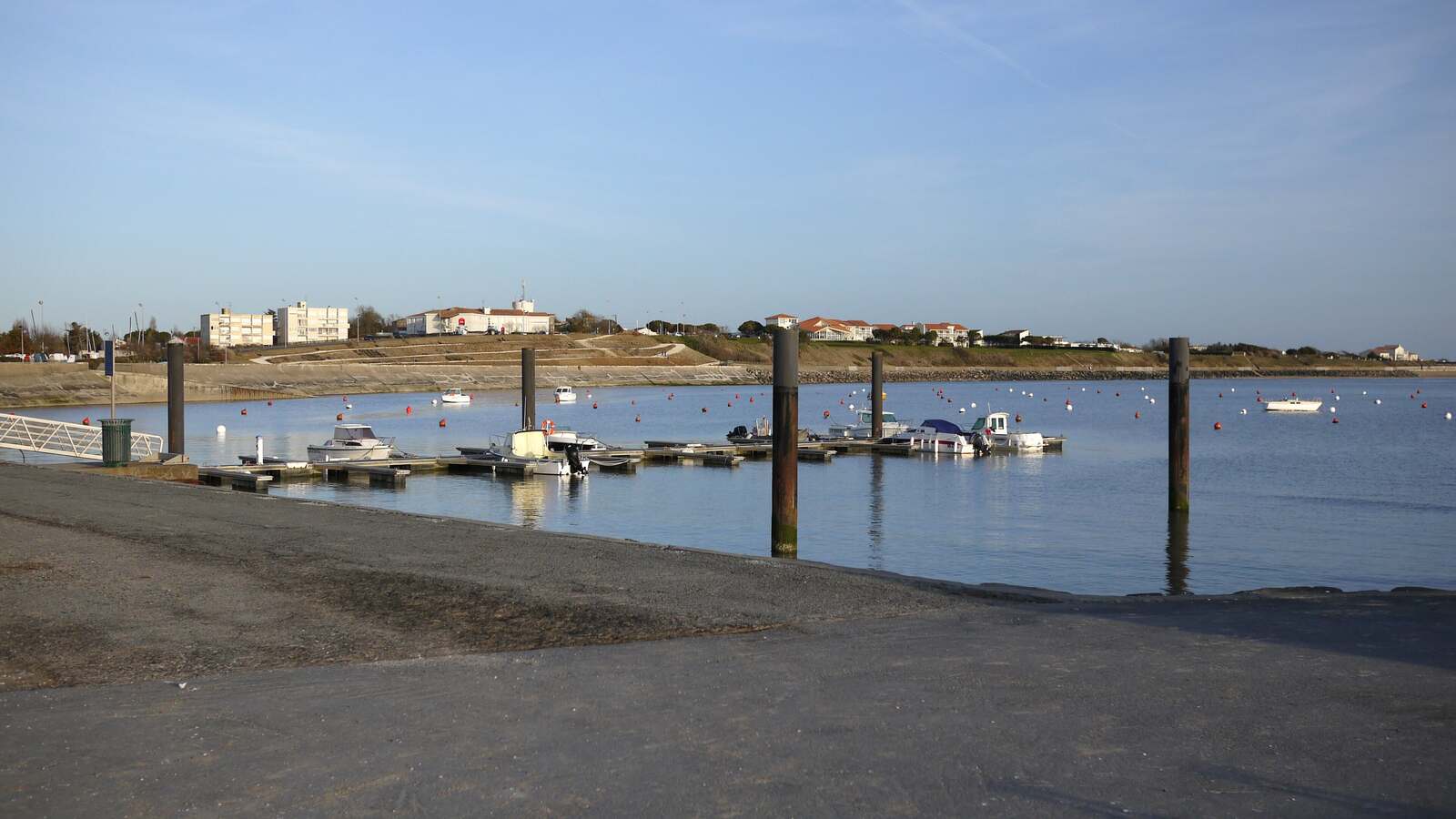Vue du Port de Châtelaillon-Plage