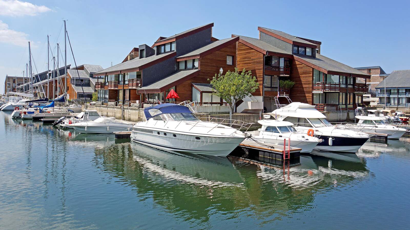 Vue du Port Deauville