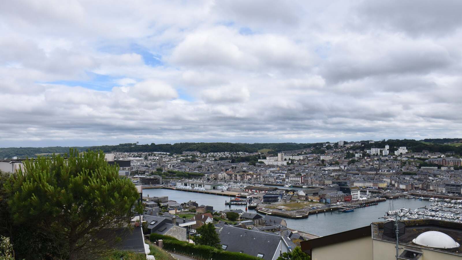 Vue du Port de Fécamp