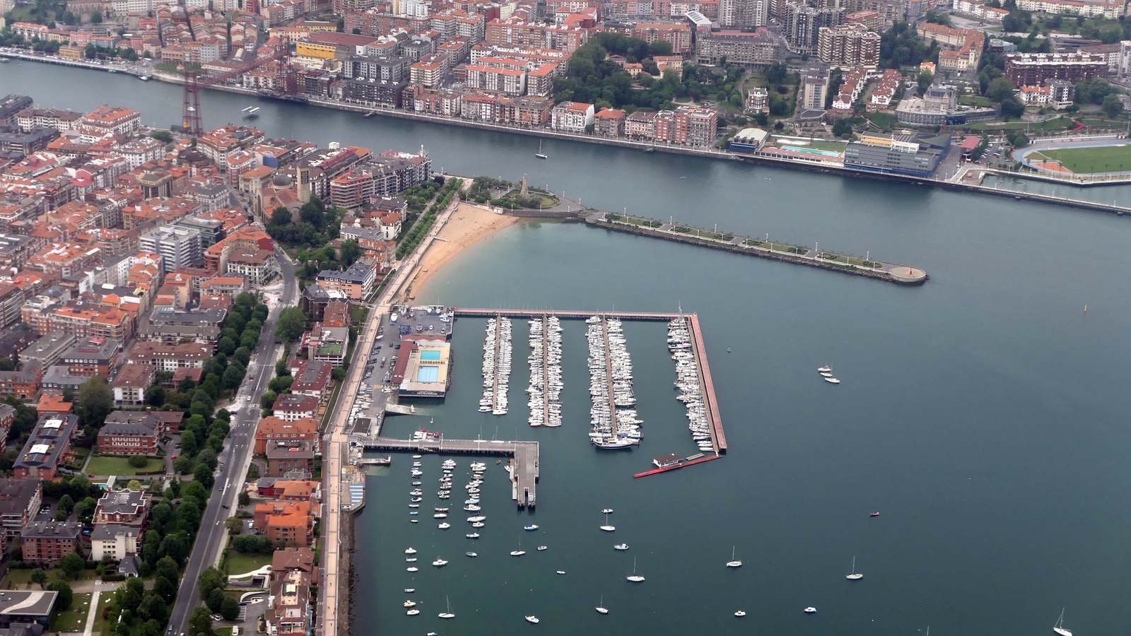 Vista de Puerto Deportivo El Abra Getxo
