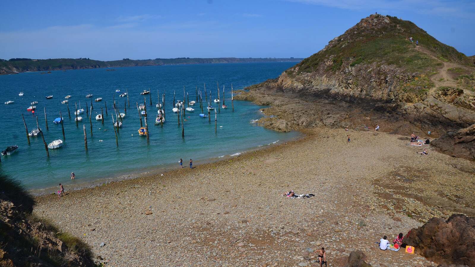 Vue du Port de Gwin Zégal