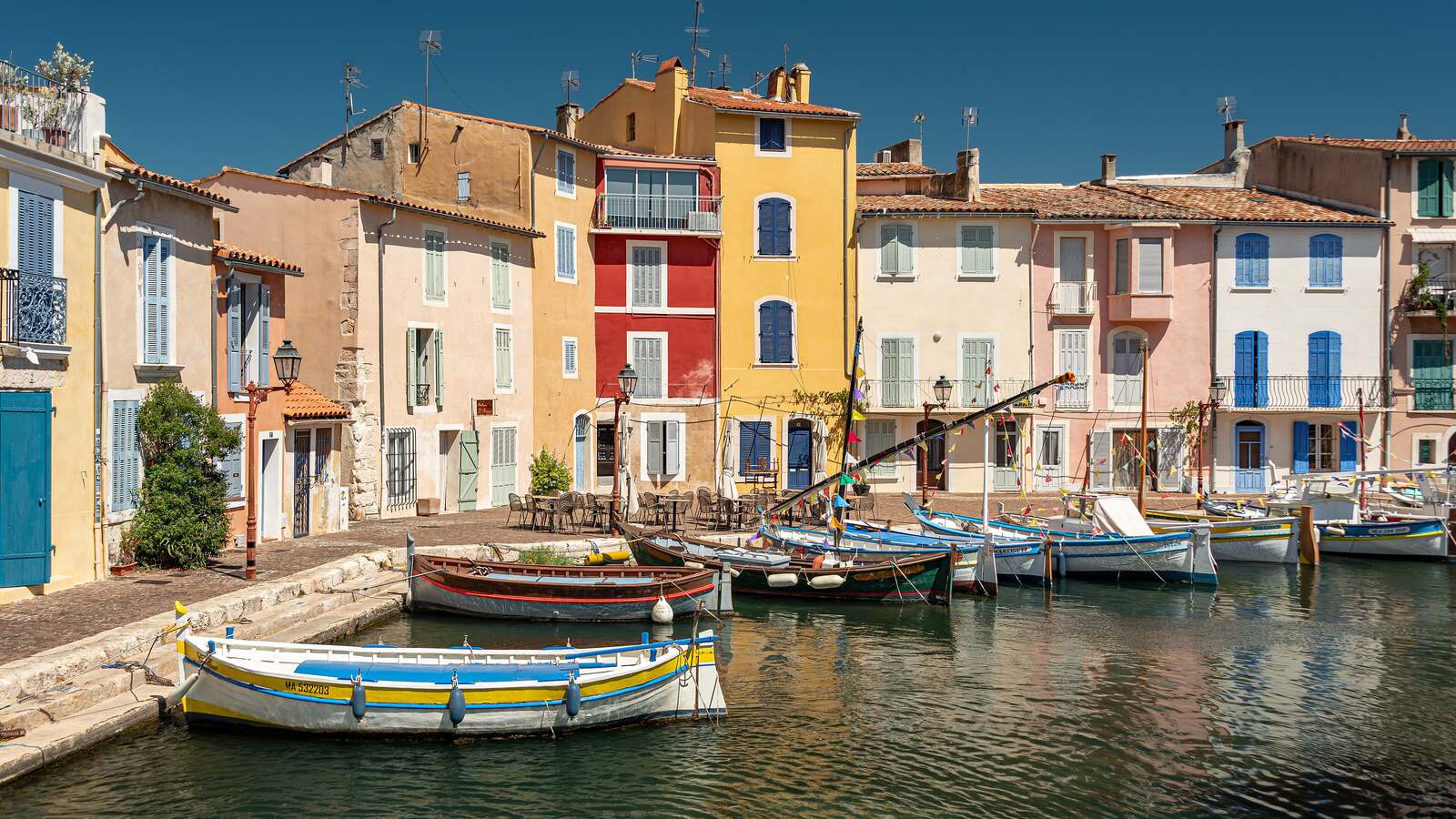 Vue du Port de Jonquières