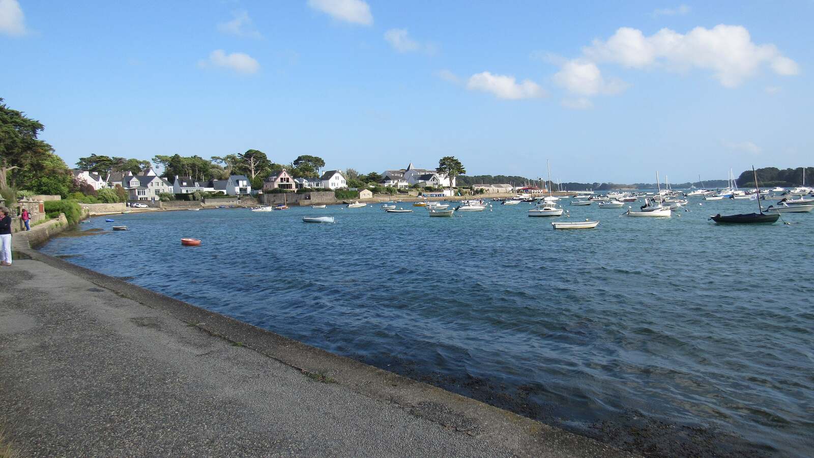 Vue du Port de Larmor-Baden