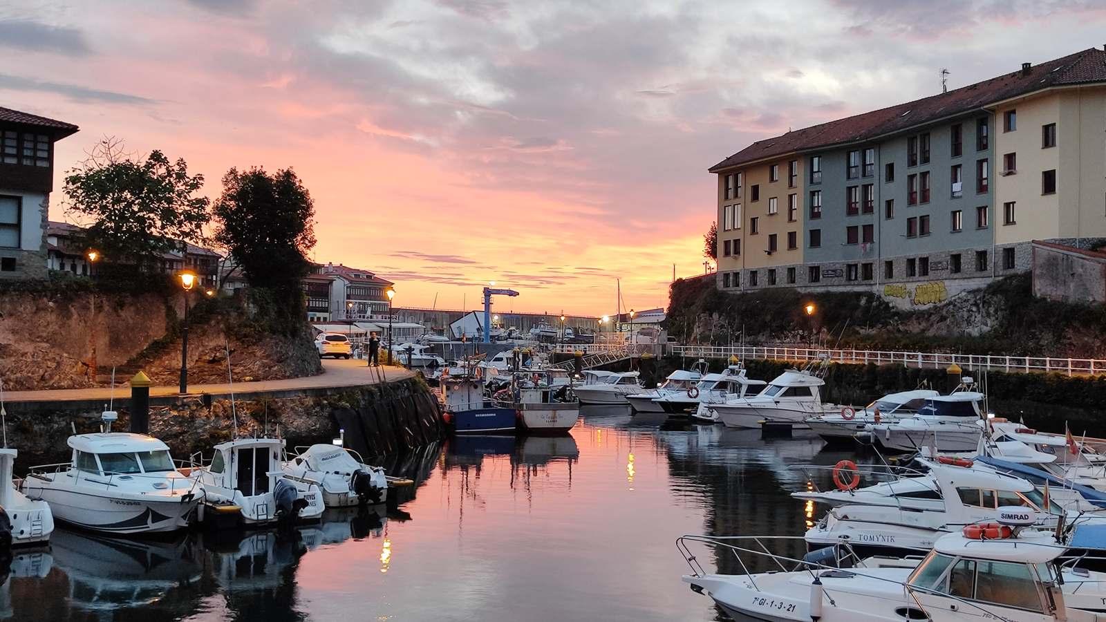 Vista de Club Marítimo Llanes