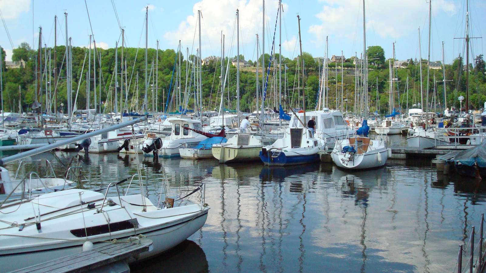 Vue du Port de Lyvet