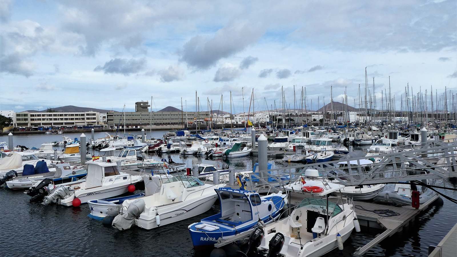Vista de Marina Lanzarote
