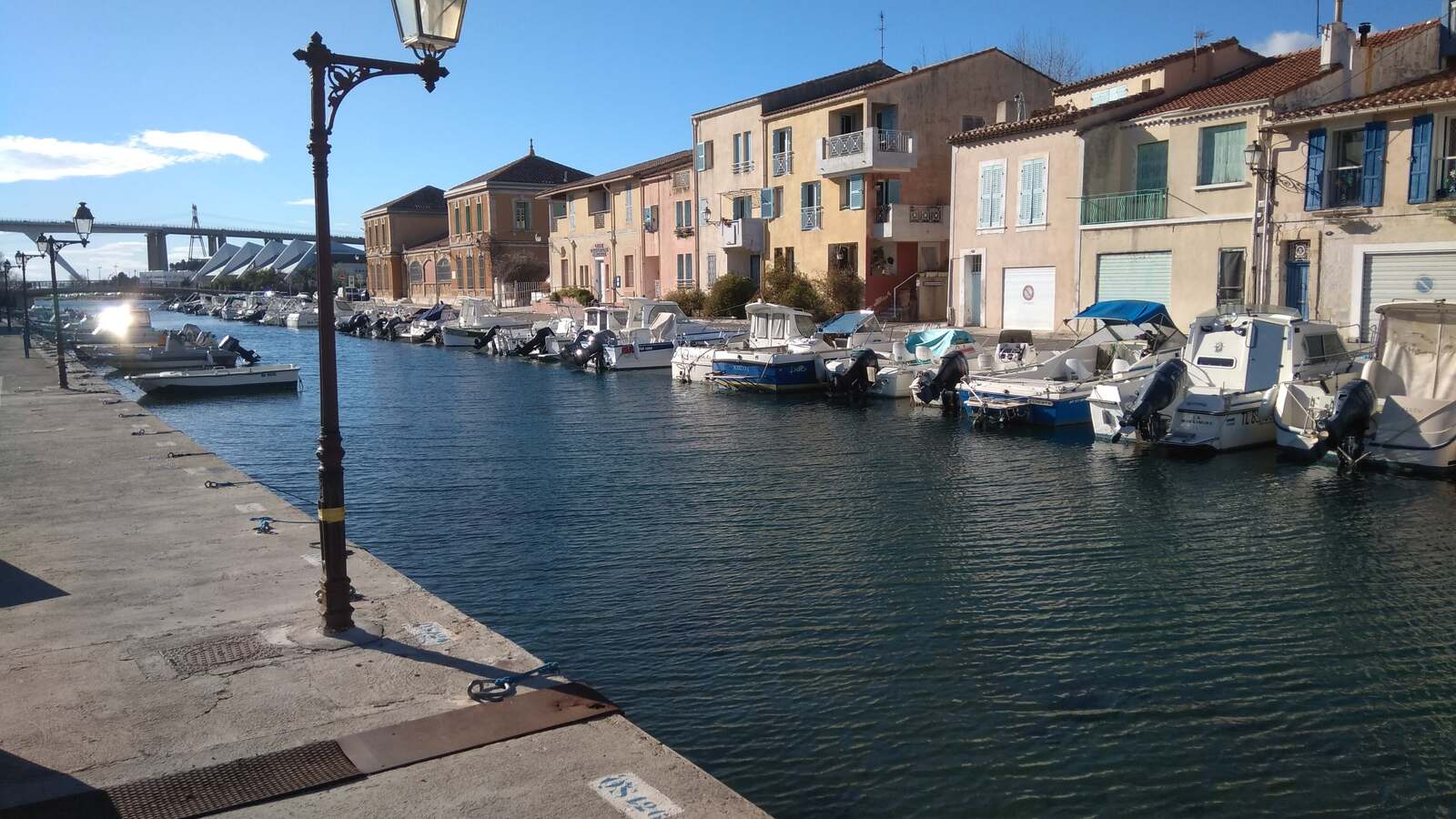 Vue du Port de plaisance de Martigues