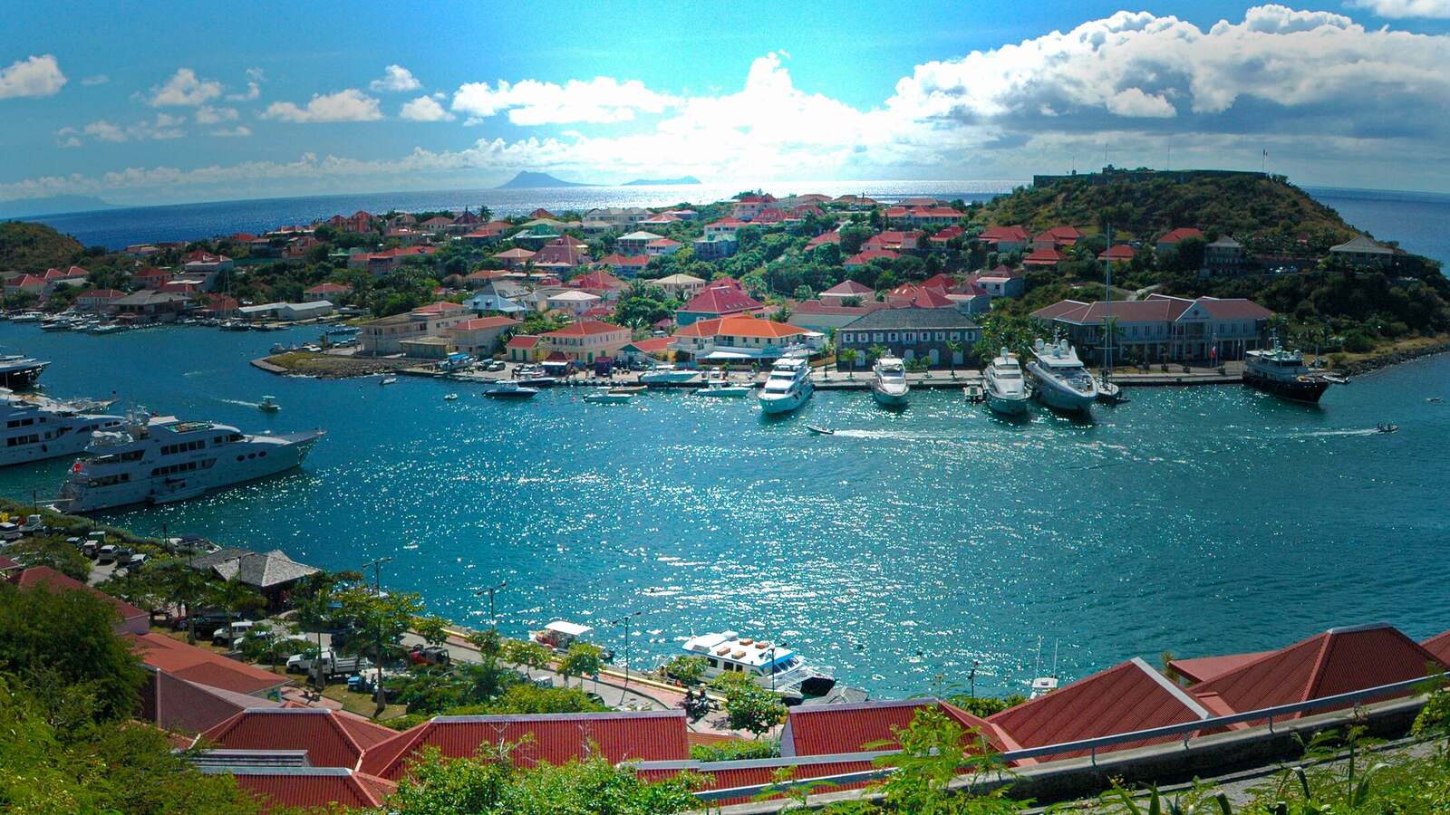 Vue du Port de Gustavia