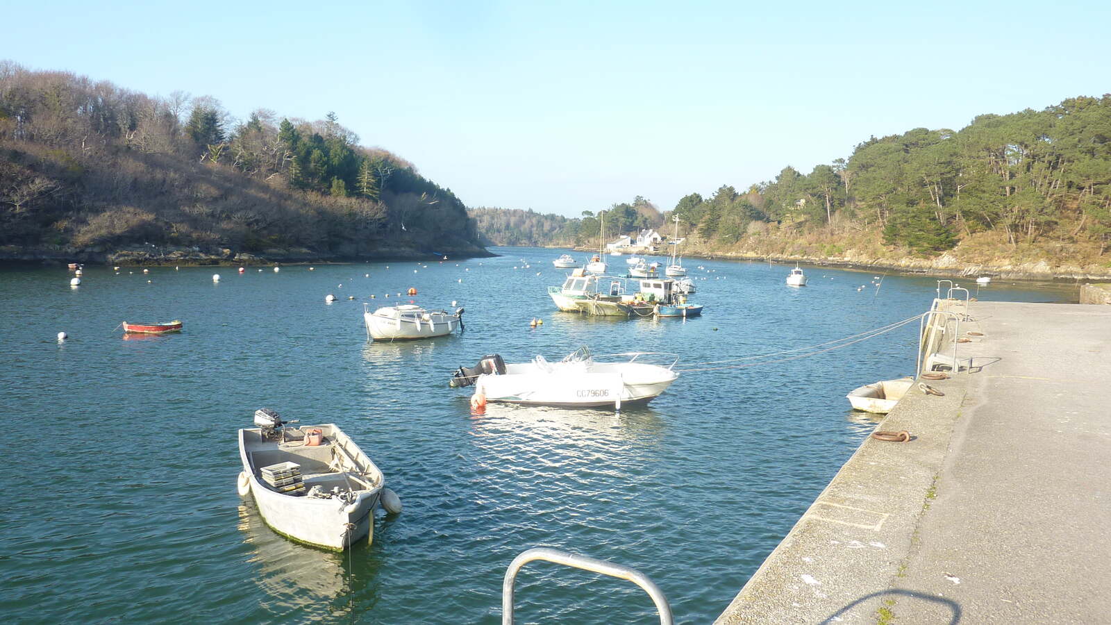 Vue du Port de Merrien