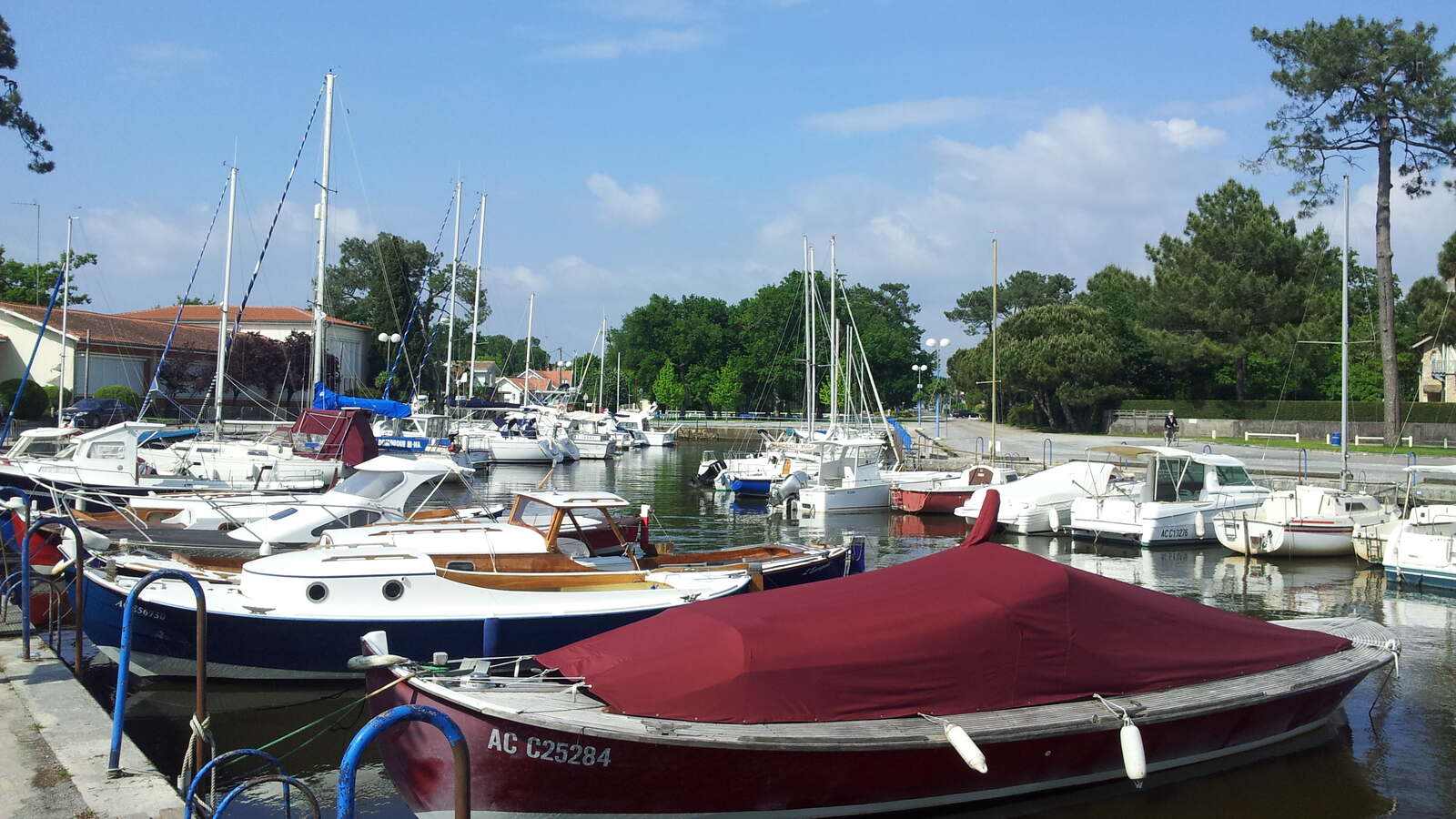 Vue du Port du Bétey
