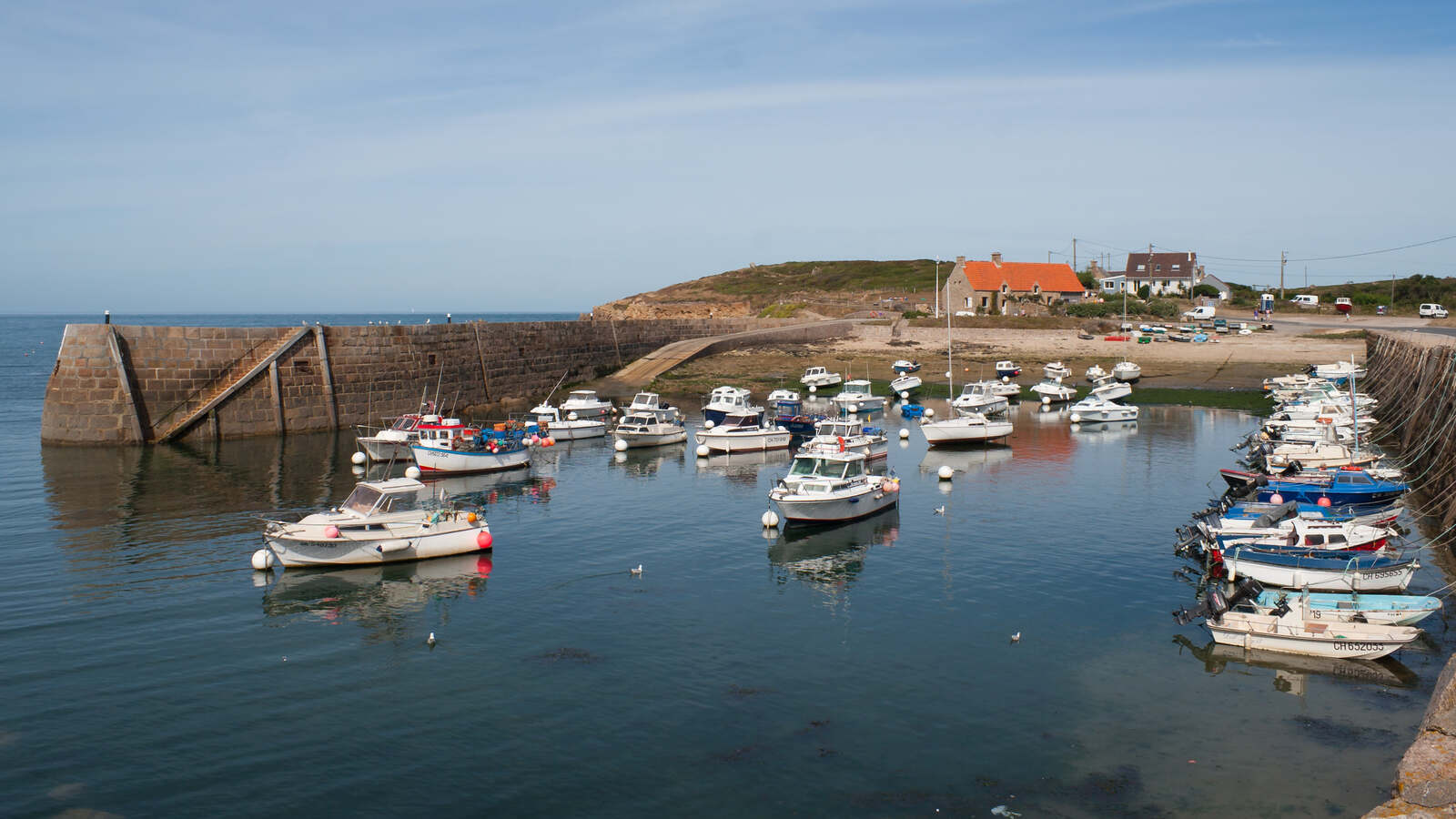 Vue du Port Lévi