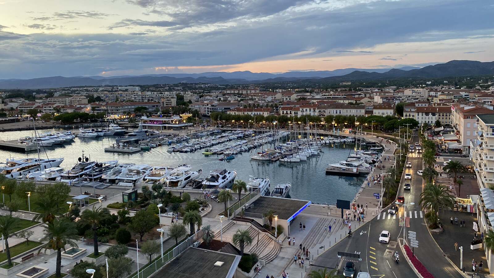 Vue du Vieux-Port de Saint-Raphaël