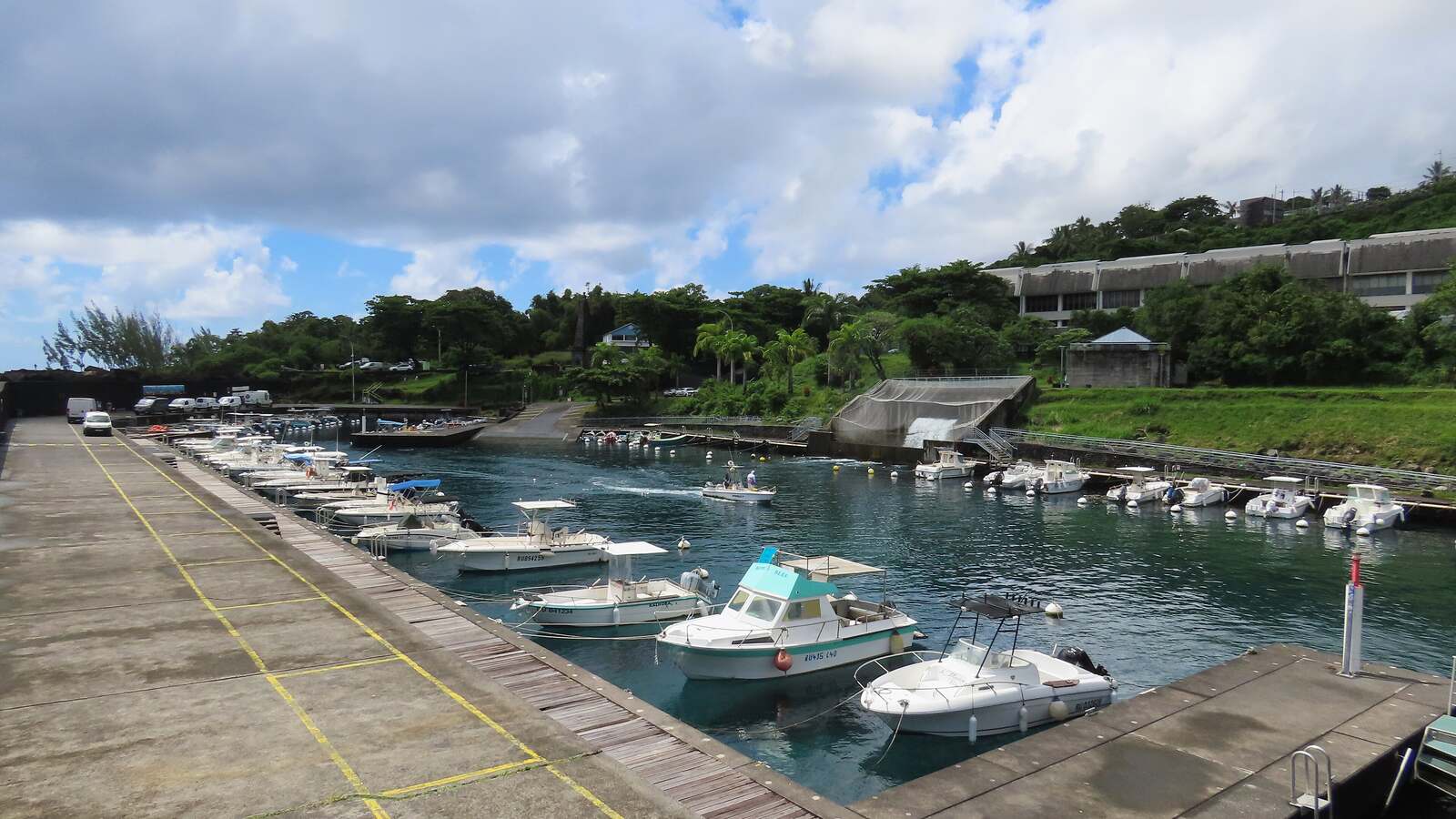 Vue du Port de Sainte-Rose
