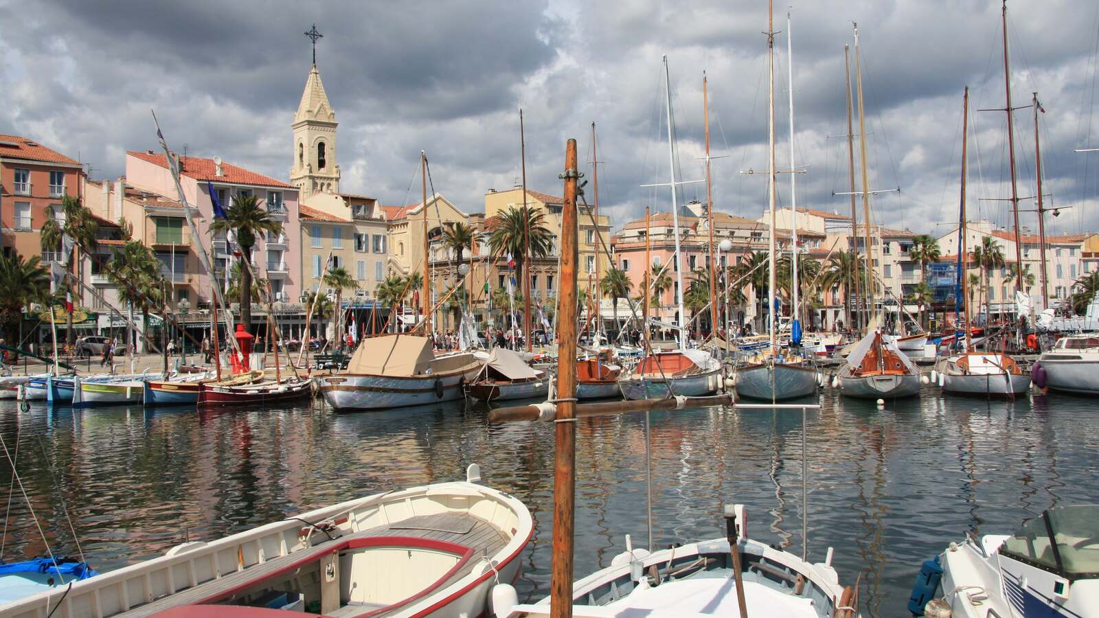 Vue du Port de Sanary sur Mer