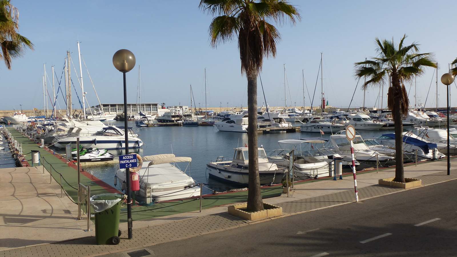 Vista de Club Náutico Villajoyosa